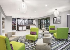 La Quinta Inn & Suites by Wyndham The Woodlands/Spring 4