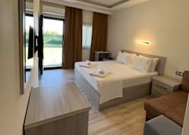Life Point Boutique Hotel 2