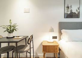Limehome Malaga Calle Victoria 3