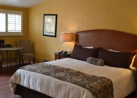 Sunset Inn Pacific Grove 4