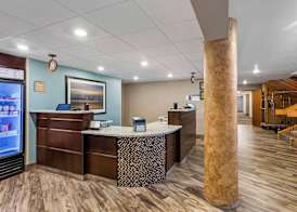 Best Western Plus Landmark Inn 5