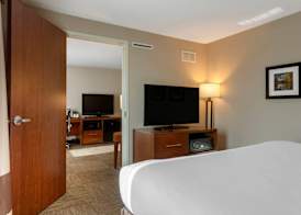 Comfort Inn & Suites Presidential 5