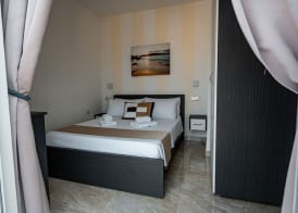 The Willows Penthouses with Jacuzzi 3