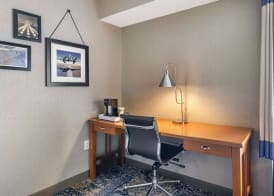 Bangor Aviator Hotel BW Premier Collection 4