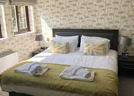 Eight at The Bakery B&B Tatsfield 3