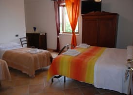 Agriturismo"Il Sagrato di Assisi" appartamenti,camere 3