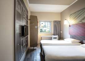 Hotel Ibis Cali Granada 4