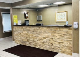 Super 8 by Wyndham South Bend 3