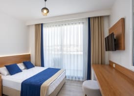 The Sansa Hotel & Spa 4