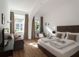 easy-flat Belvedere - Central Apartments with AC 5
