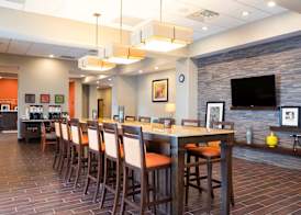 Hampton Inn Kalamazoo 5