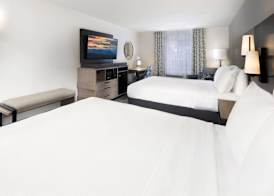 La Quinta Inn & Suites by Wyndham Downtown Asheville 5