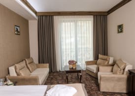 Konyak Hotel 5