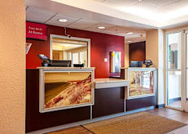 Seasons Inn Traverse City 2
