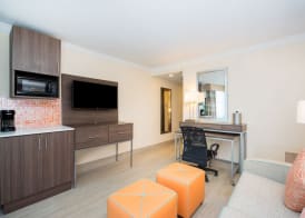 Holiday Inn Express & Suites NASSAU by IHG 3