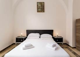 Sanniti's Apartments 5