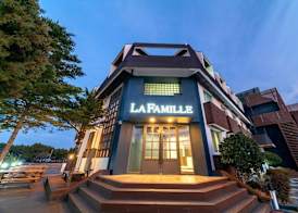 La Famille 3
