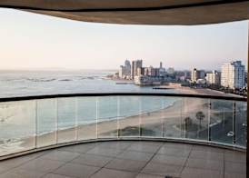 Loddeys Ocean View Apartments 4