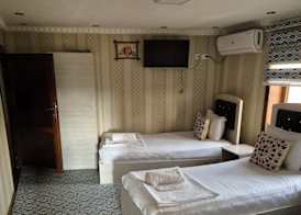 HOTELVAZIRA 4