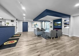 Super 8 by Wyndham Orlando Near Florida Mall 3