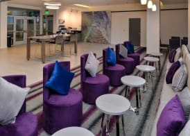 Holiday Inn Express & Suites SAN DIEGO - MISSION VALLEY by IHG 2