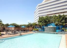 Embassy Suites by Hilton Tampa Airport Westshore 4