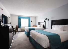 Ramada by Wyndham Surrey/Langley 5