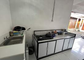 Zee House 4