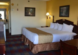 Travelodge by Wyndham Montgomery East 3