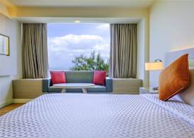 Beach Front Bungalow Tanjung Bungah 4
