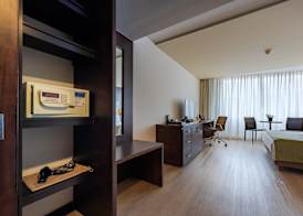 Hotel Estelar Milla De Oro 4