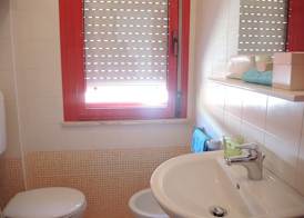 Renewed two-roomed flat with swimming pool 5