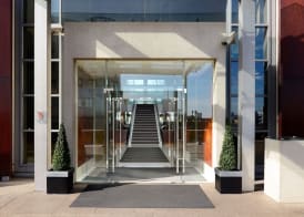 Canary Riverside Plaza Hotel 2