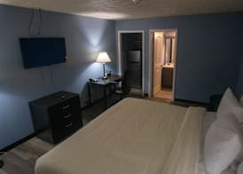 Ashley Motel 4