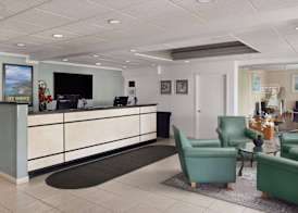 Travelodge by Wyndham Monterey Bay 3