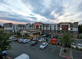 Hampton Inn & Suites DuPont 3