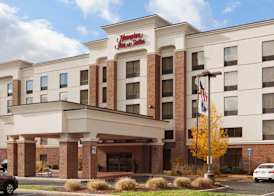Hampton Inn & Suites Hartford/East Hartford 2
