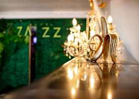 Hotel ZAZZ 4