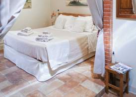 TuscanyLettings Studio&Room 3