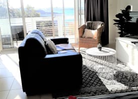 Shutters by the Sea-Ocean View Retreat-Waterfront-Private 5