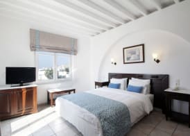 Pelican Bay Hotel 3