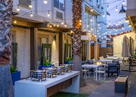 DoubleTree by Hilton Campbell - Pruneyard Plaza 2