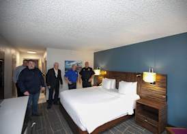 The Lux Hotel & Conference Center, an Ascend Collection Hotel 5