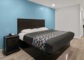 Rodeway Inn 3