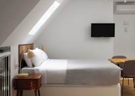Limehome Madrid Calle de Bolivia 5