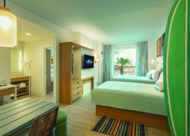 Universal’s Endless Summer Resort – Dockside Inn and Suites 5