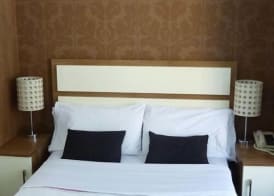 The White Lady Hotel 5