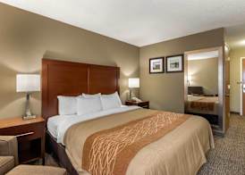 Comfort Inn Walcott near Davenport 4