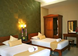 The Oriental Siam Resort 5