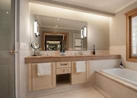 Schlosshotel Fiss 4